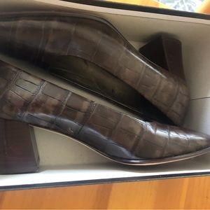 Caressa Crosstown Collection Leather Crocodile Chunky Heel. Size 8.5. EUC